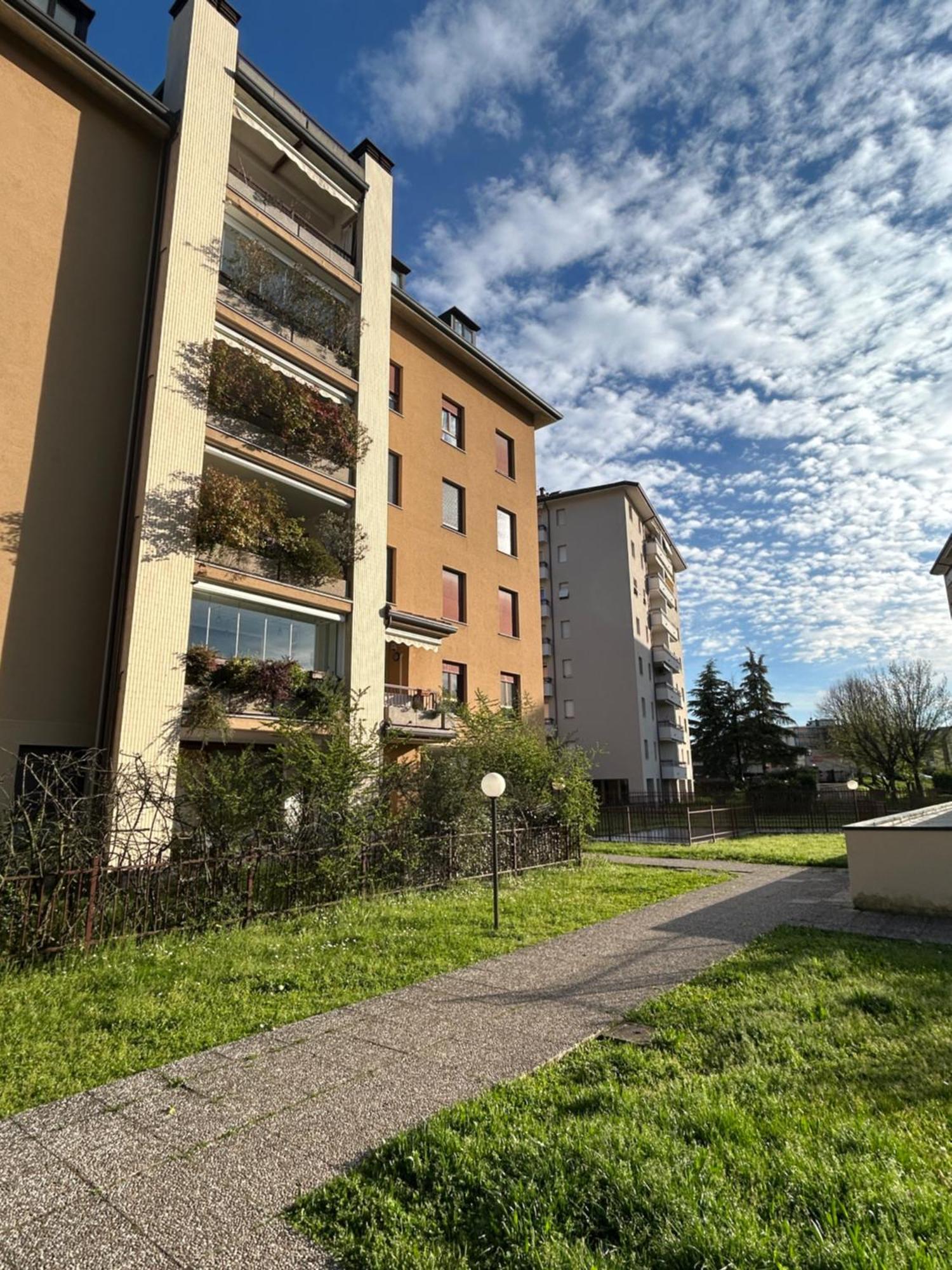 Nutshell Apt Monza Parco, Centro, Policlinico Esterno foto